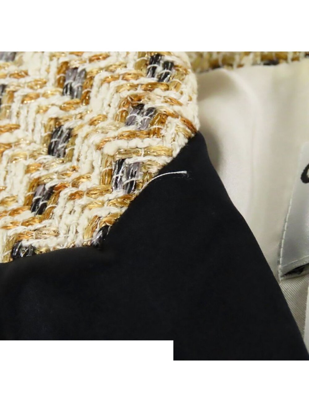 Chanel Tweed Jacket Skirt Ivory Gold Rayon 06P 36 - Picture 3 of 9